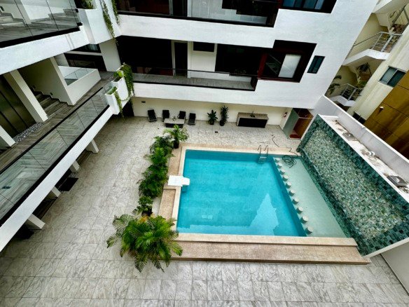 Departamento Venta Cancun SM 09 Av. Bonampak Alberca