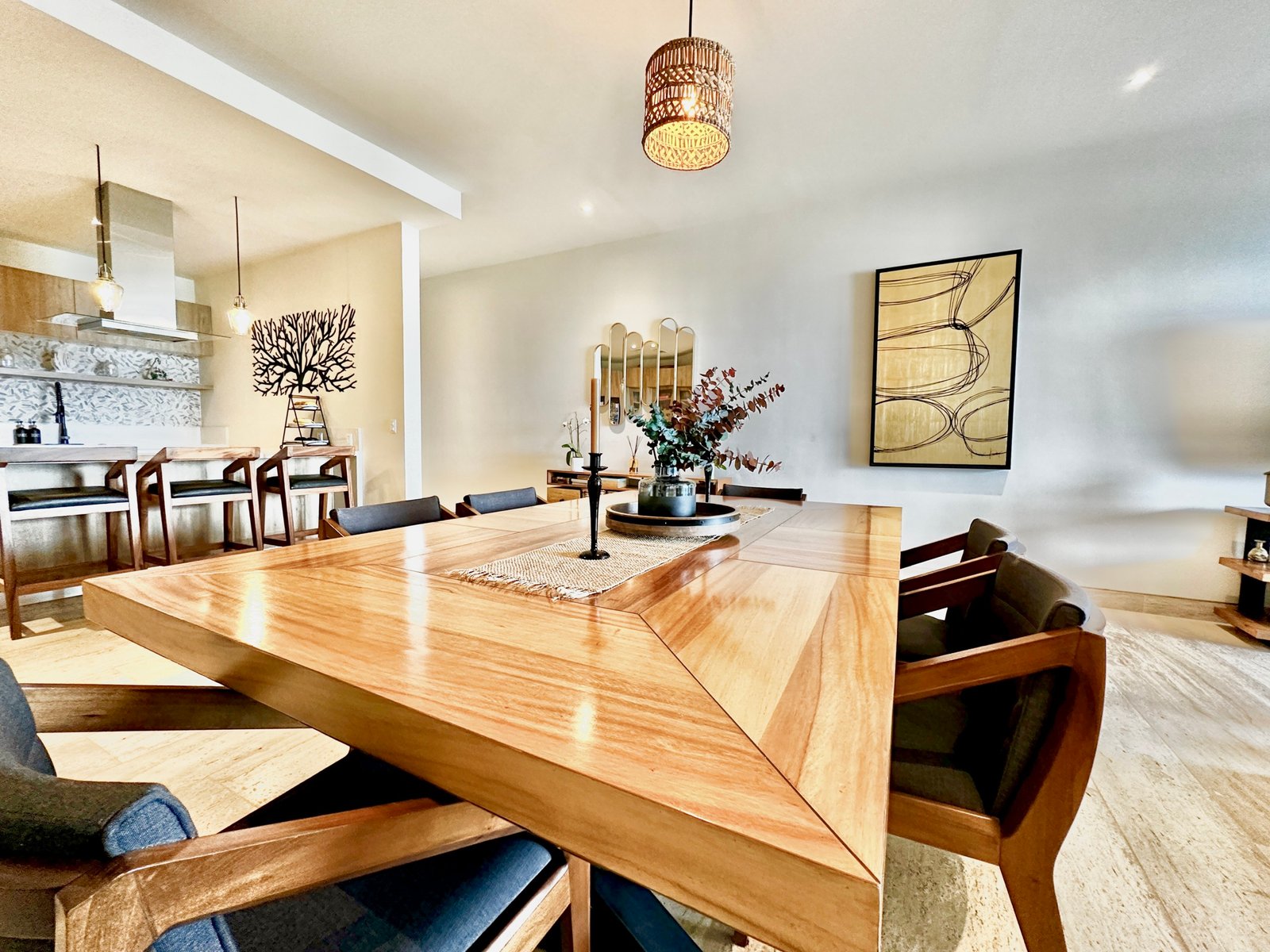 Departamento en Venta o Renta en Vela Towers en Cancún Comedor