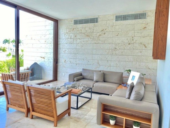 HOUSE FOR SALE PUERTO CANCUN LIVING ROOM (PHOTO 1)