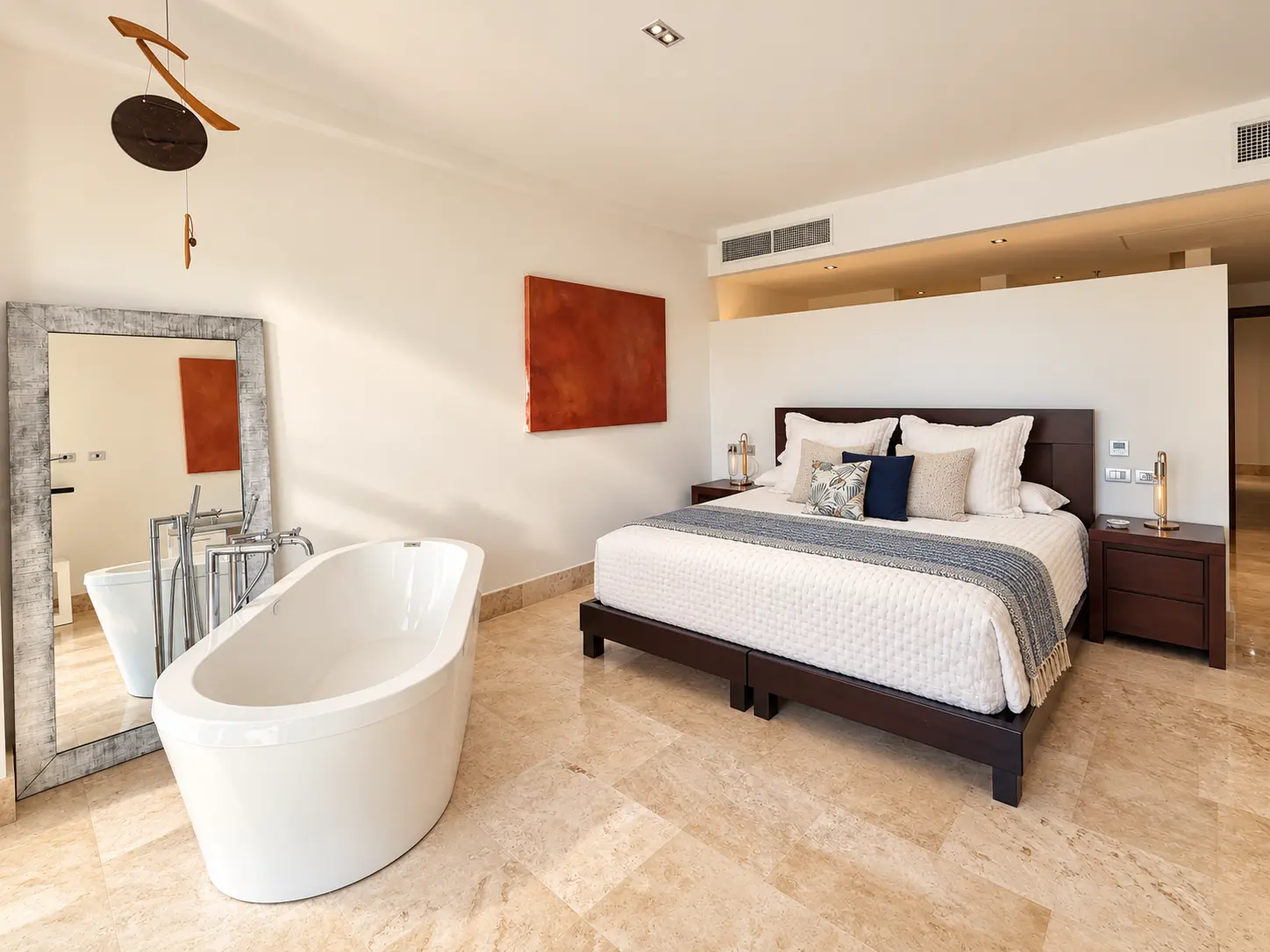 4-MASTER BEDROOM-LA AMADA