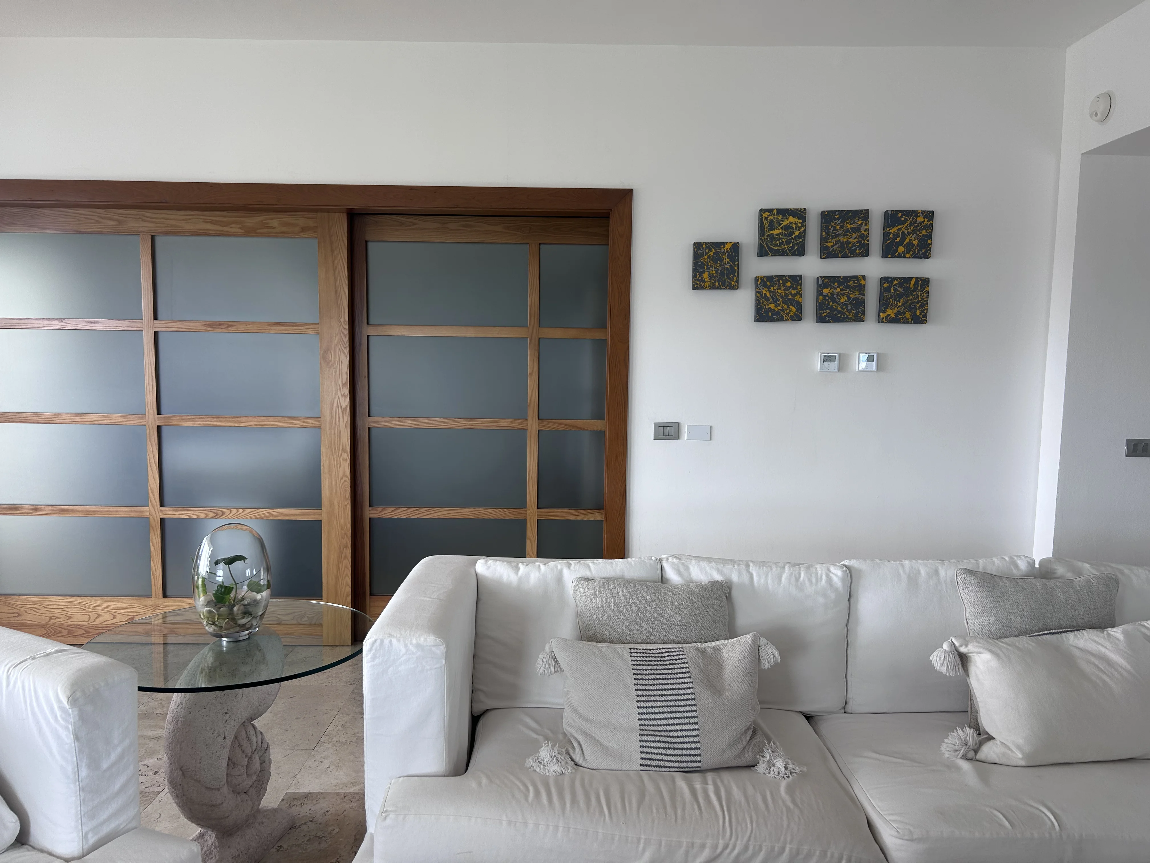 CR92 LA AMADA LIVING ROOM