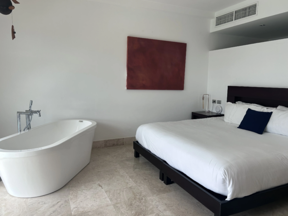 CR92 LA AMADA MAIN BEDROOM