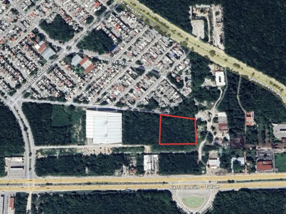 AERIAL VIEW OF LAND FOR SALE IN PLAYA DEL CARMEN 3