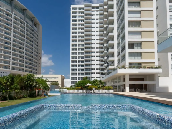 Brezza- swimming pools