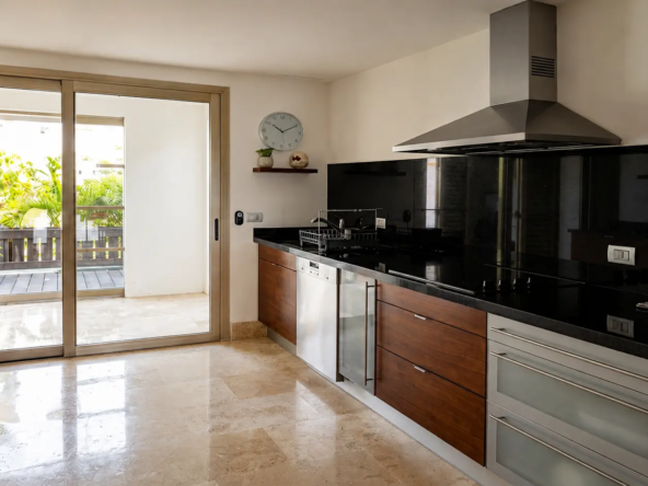 CR93 LA AMADA KITCHEN (photo 5)