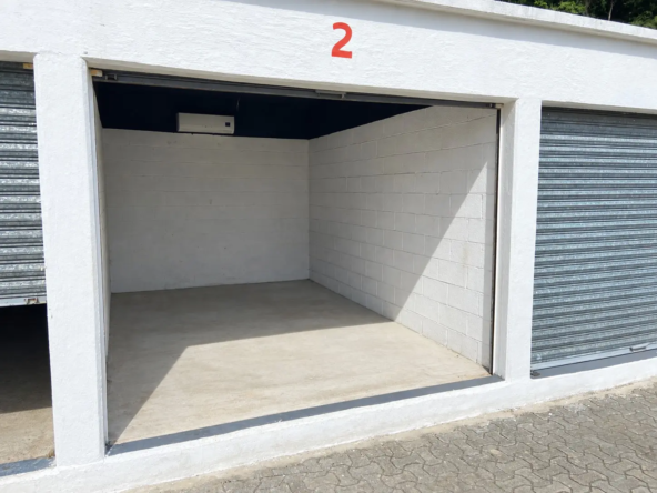 CR95 WAREHOUSES 3