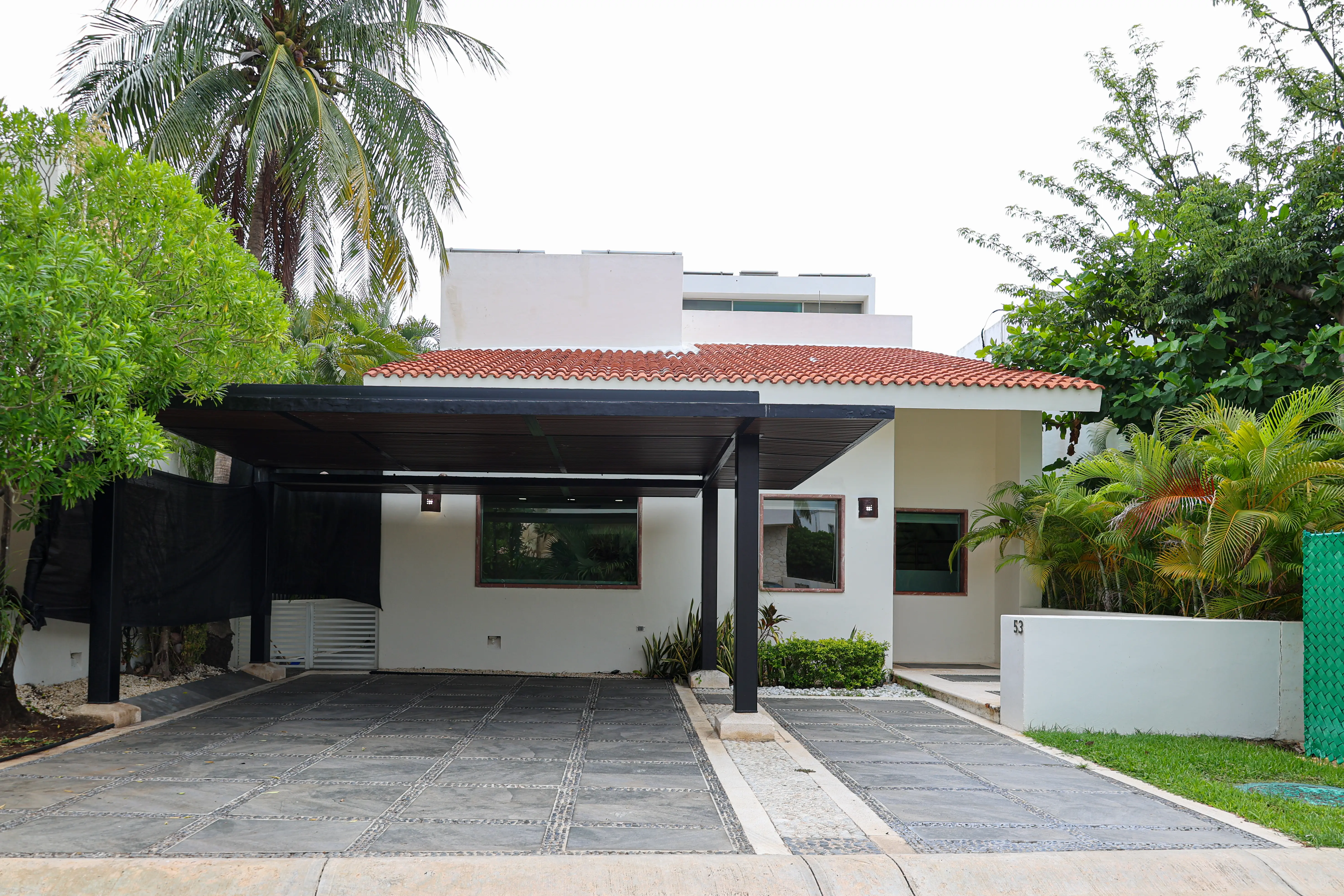 1-FACADE-ISLA-AMOROSA