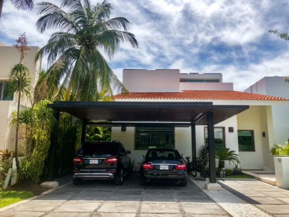 1 Isla Amorosa CR98 Exterior