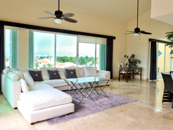 2-Living Room-CR100