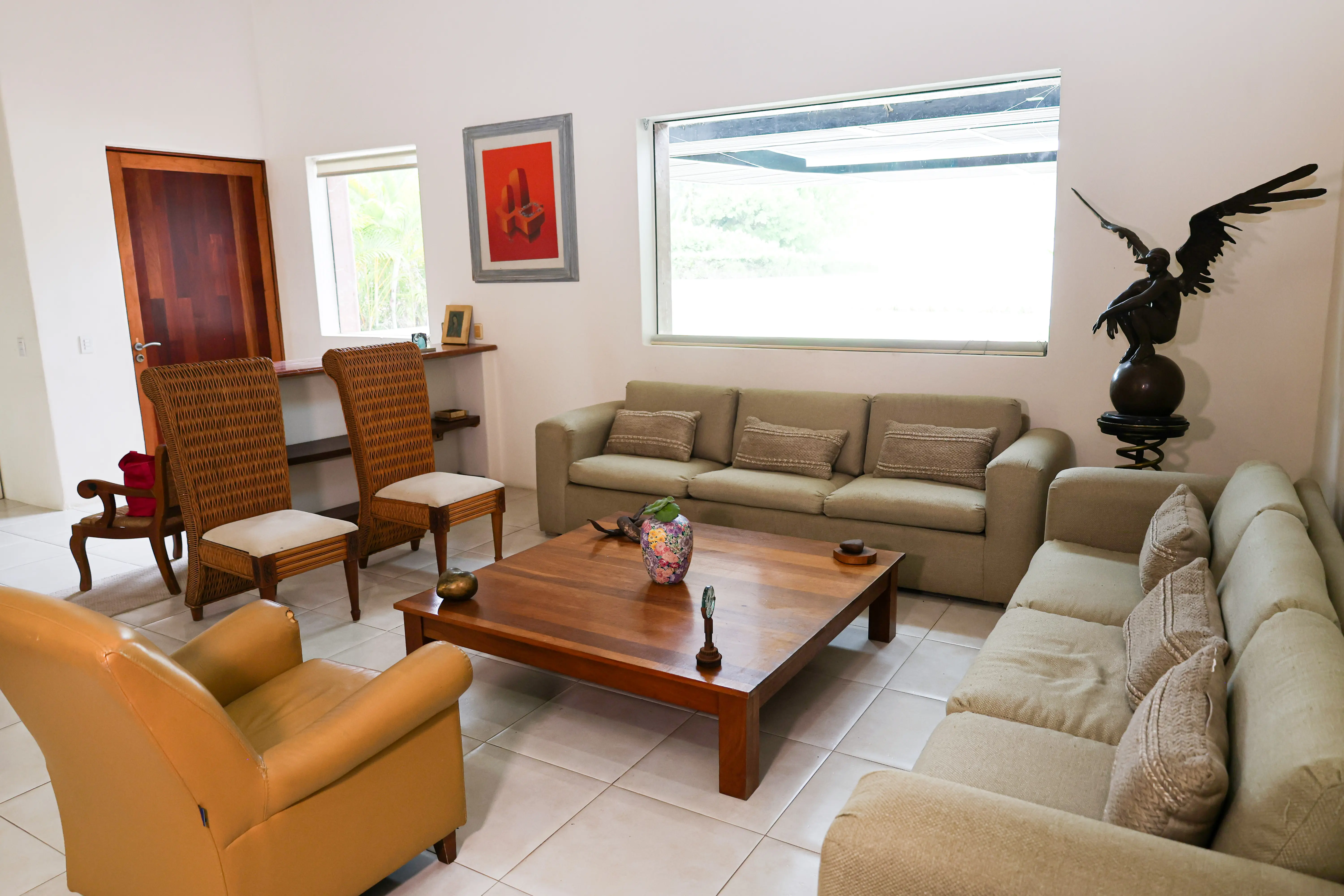 3-LIVING ROOM-ISLA-AMOROSA