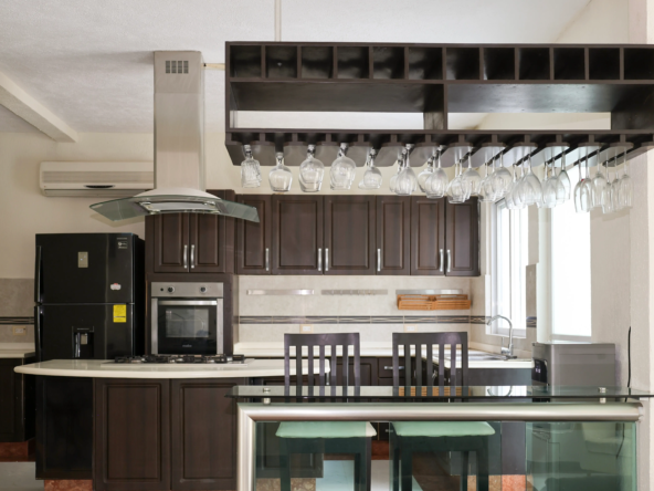 5-Kitchen-Sm-12