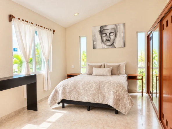8-Master-Bedroom-Sm-12