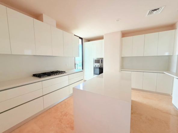 CR97 CENTRAL PARK TOWER Kitchen 5